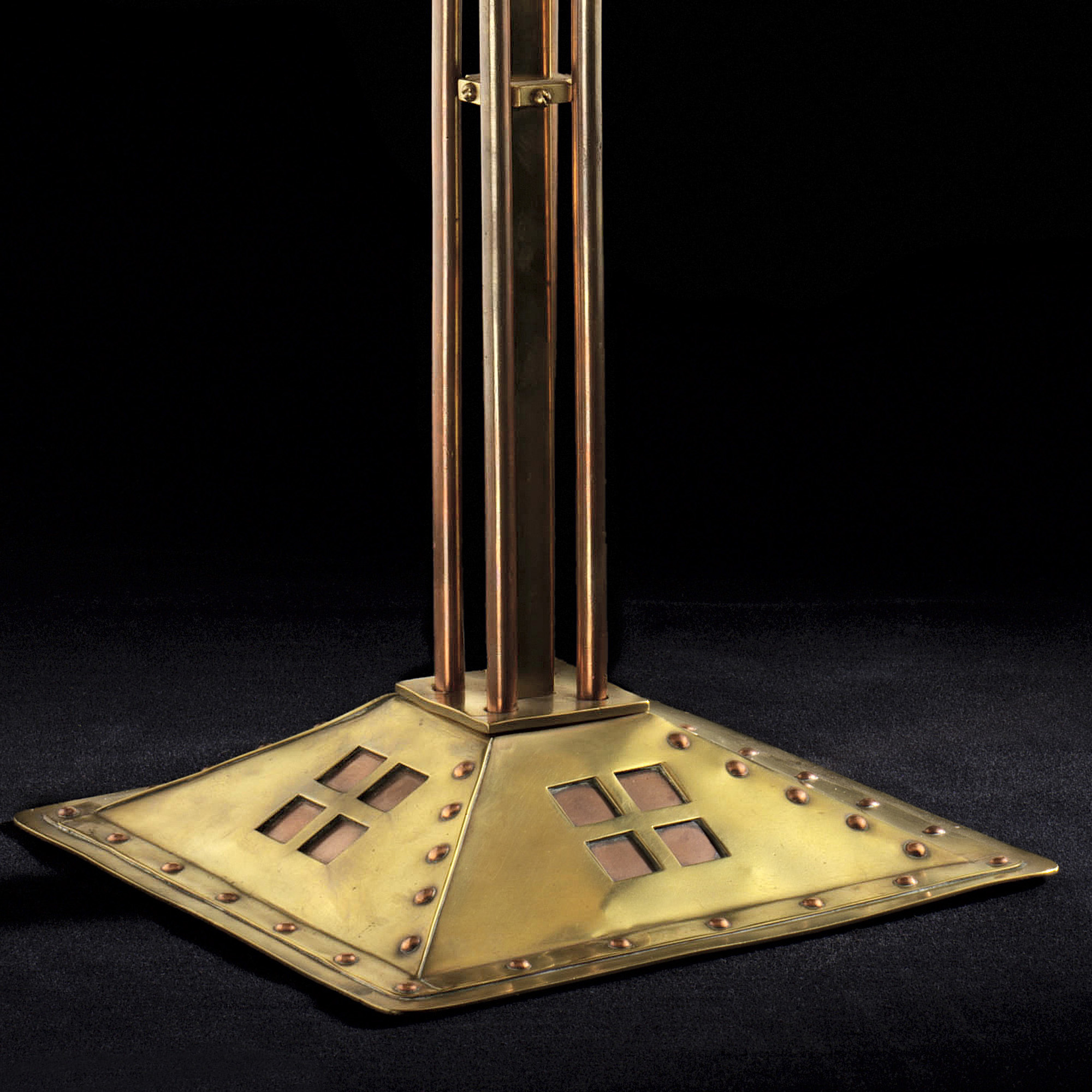 Table lamp